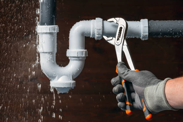 Professional Emergency Plumber technician working in Wernersville, PA